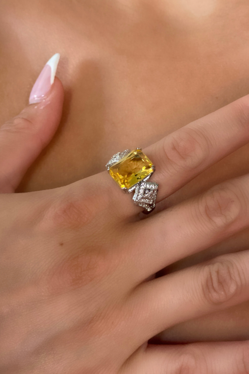 Yellow Ice Rock